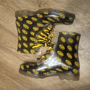 🙂😊🙂😊 rain boots size 9